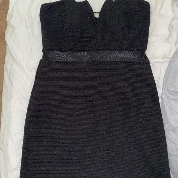 Mid black dress with see through mid - Picture 2 of 3